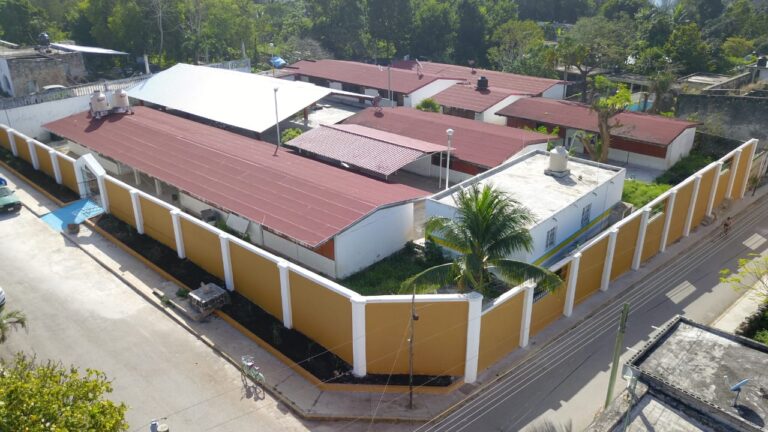 Reapertura de escuelas será gradual y voluntaria