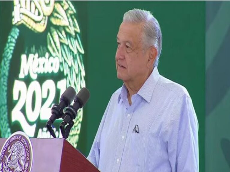 AMLO asegura que hay suficientes vacunas para menores, de 15 a 17 años