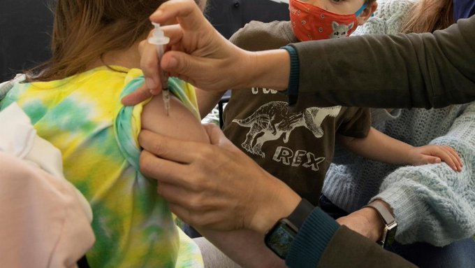 Viena inicia vacunación de niños mayores de cinco años sin aprobación de la UE