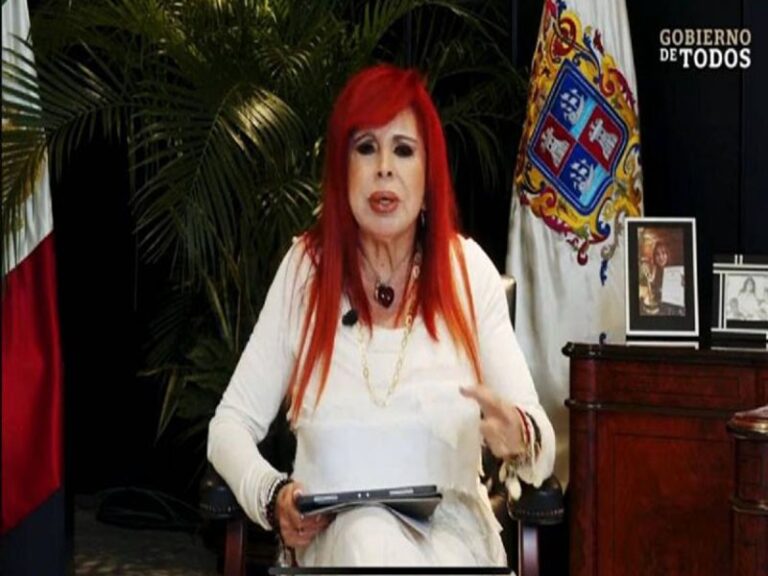 Layda Sansores dice que el uso de cubrebocas «nada más es simulación»